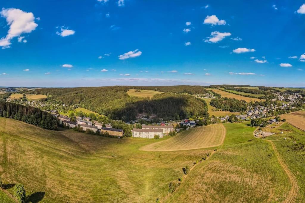 Franzis Feriendomizil Im Herzgebirge Am Skihang Auerbach  Exterior photo